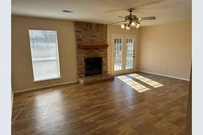 1047 Private Road 3022, Elgin, TX 78621 - Photo 6