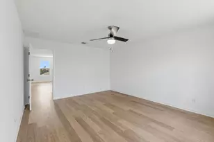 111 Blackfoot Daisy Path, San Marcos, TX 78666 - Photo 12