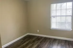 10511 Robinwood Cir, Austin, TX 78758 - Photo 14