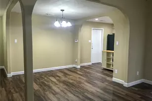 10511 Robinwood Cir, Austin, TX 78758 - Photo 4
