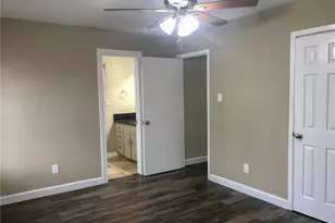 10511 Robinwood Cir, Austin, TX 78758 - Photo 16