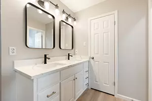 6105 Sun Vista Dr, Austin, TX 78749 - Photo 12