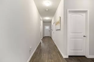 204 Rochester Ln, Hutto, TX 78634 - Photo 6