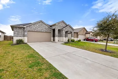 204 Rochester Lane, Hutto, TX 78634 - Photo 2