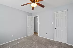 5501 Spring Meadow Rd, Austin, TX 78744 - Photo 10