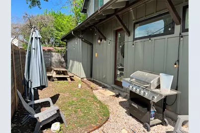 1806 Haskell #2, Austin, TX 78702 - Photo 26