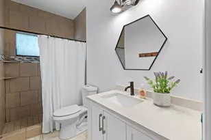 11737 Rydalwater Ln, Austin, TX 78754 - Photo 14