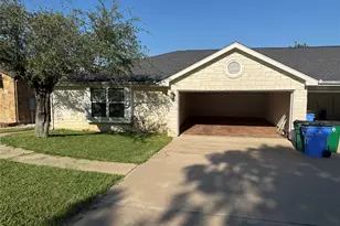 3209 MacArthur Ave, Lago Vista, TX 78645 - Photo 1