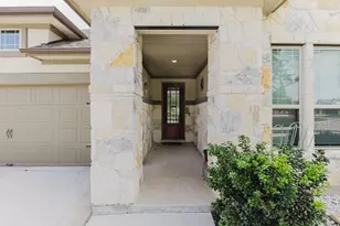 2021 Matlock Cir, Hutto, TX 78634 - Photo 4