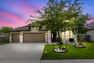 2021 Matlock Cir, Hutto, TX 78634 - Photo 36