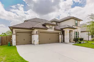 2021 Matlock Cir, Hutto, TX 78634 - Photo 2
