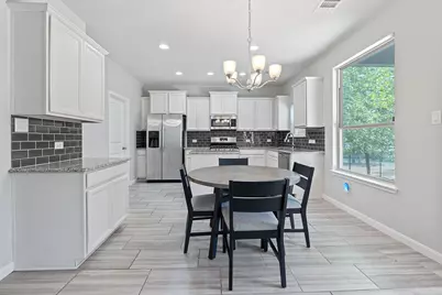 307 Parkside Drive, San Marcos, TX 78666 - Photo 2