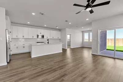 302 Willow Heights Drive, Hutto, TX 78634 - Photo 4