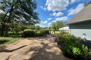 16217 Remuda Trail, Buda, TX 78610 - Photo 16