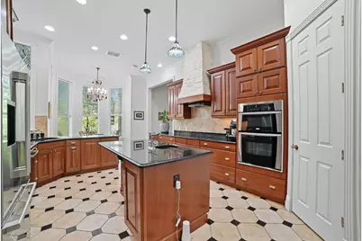 500 Konstanty Circle, West Lake Hills, TX 78746 - Photo 10