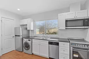 306 E 30th St, Austin, TX 78705 - Photo 12