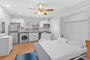 306 E 30th St, Austin, TX 78705 - Photo 4