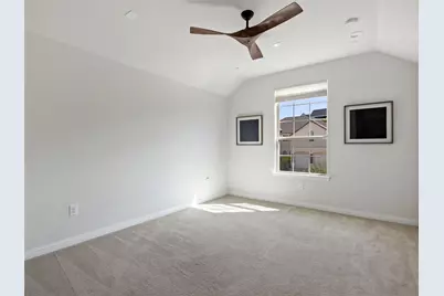 2301 Fossetta View, Leander, TX 78641 - Photo 32