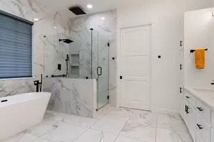 346 The Oaks Blvd, Elgin, TX 78621 - Photo 16