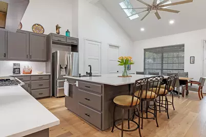 346 The Oaks Boulevard, Elgin, TX 78621 - Photo 12