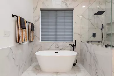 346 The Oaks Boulevard, Elgin, TX 78621 - Photo 18