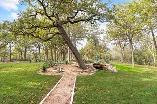 346 The Oaks Blvd, Elgin, TX 78621 - Photo 30