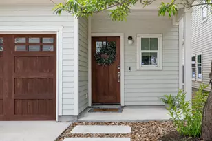 2705 Halcyon Dr, Austin, TX 78702 - Photo 2