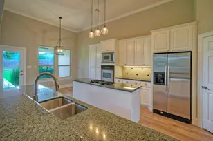 12012 Uplands Ridge Dr, Bee Cave, TX 78738 - Photo 14