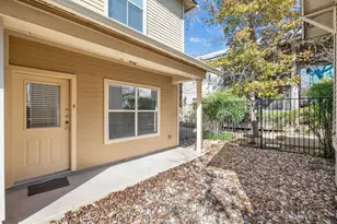 2906 Pearl St, Austin, TX 78705 - Photo 2