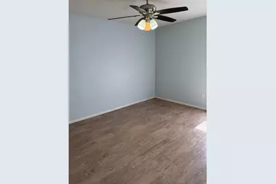 507 Greenlawn Boulevard, Round Rock, TX 78664 - Photo 10