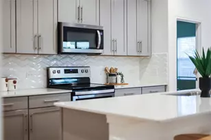 6408 Routenburn St, Austin, TX 78754 - Photo 10