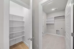 8013 Shining Flor Run, Lago Vista, TX 78645 - Photo 14