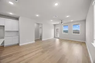 8013 Shining Flor Run, Lago Vista, TX 78645 - Photo 8