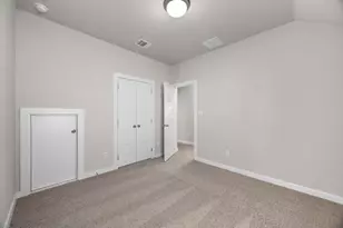 8013 Shining Flor Run, Lago Vista, TX 78645 - Photo 28