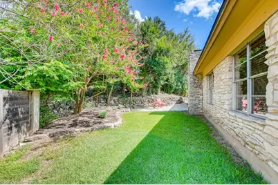 715 Vanguard Street, Lakeway, TX 78734 - Photo 26