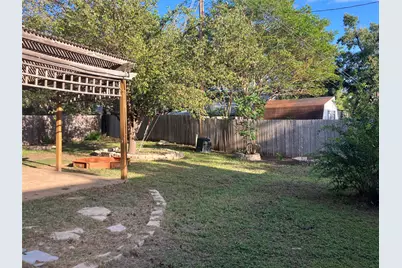 7409 Potters Trail, Austin, TX 78729 - Photo 36