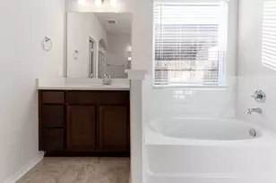 525 Lost Tree Dr, Buda, TX 78610 - Photo 14