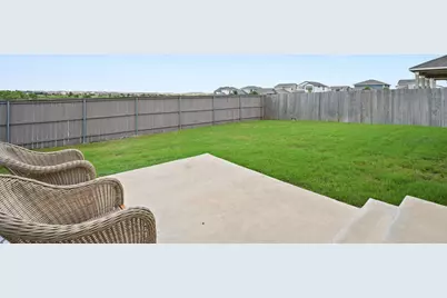 8213 Knoxville Trail, Austin, TX 78744 - Photo 20
