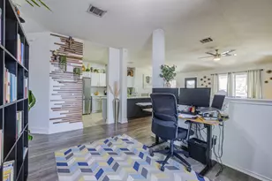 1201 N Darjeeling Dr, Pflugerville, TX 78660 - Photo 10