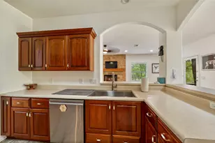 13500 Copper Hills Dr, Manchaca, TX 78652 - Photo 10