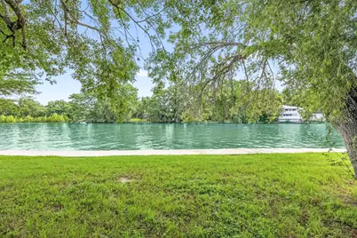 524 Turtle Lane, Seguin, TX 78155 - Photo 8