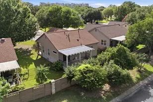 126 Whitewing Way, Georgetown, TX 78633 - Photo 4