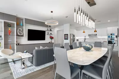 800 Embassy Drive #605, Austin, TX 78702 - Photo 2