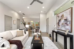 2805 Sol Wilson Ave, Austin, TX 78702 - Photo 2