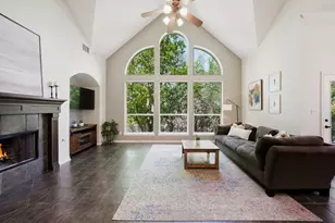 2508 Lipizzan Dr, Austin, TX 78732 - Photo 8