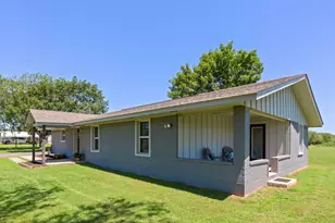 3363 FM713, Lockhart, TX 78644 - Photo 2