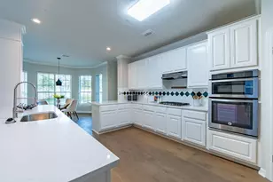 7916 Yaupon Dr, Austin, TX 78759 - Photo 10