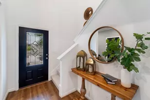 112 Vandervoort Wy, Jarrell, TX 76537 - Photo 2