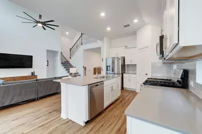 404 Mante Court, Austin, TX 78748 - Photo 10
