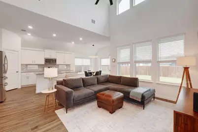404 Mante Court, Austin, TX 78748 - Photo 2